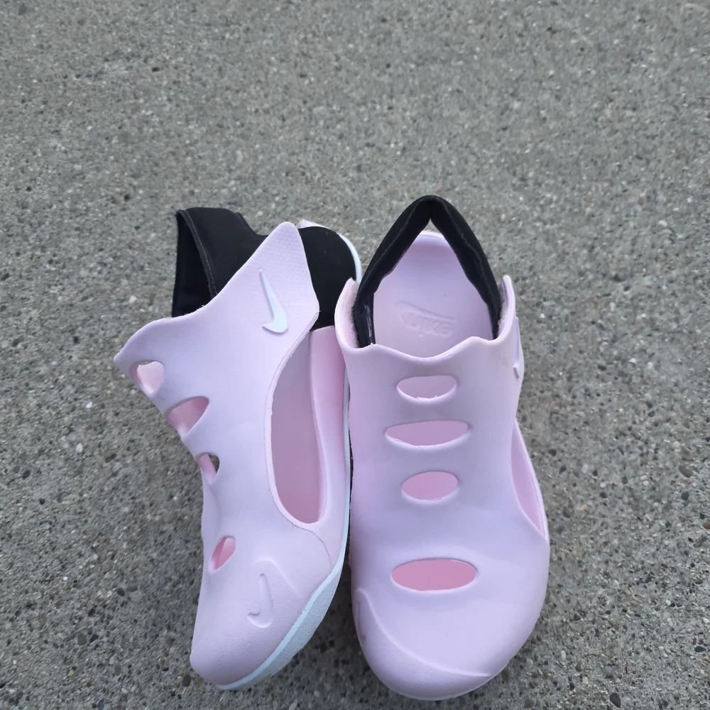 Nike Sunray Protect Pink Velcro Adjustable Sandasls Little Girls 3Y